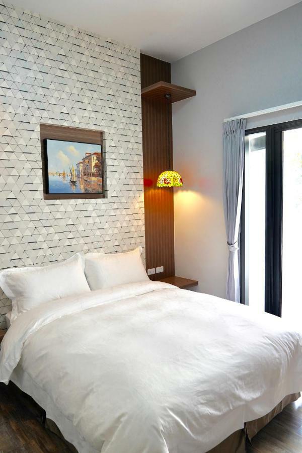 Mtny Hotel Zhushan Exteriör bild